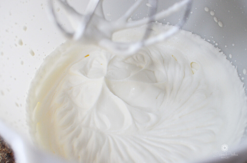 A little lesson on how to make butter! Super easy and quick to do, you won't believe it! Start whipping the cream like it looks in the bowl...