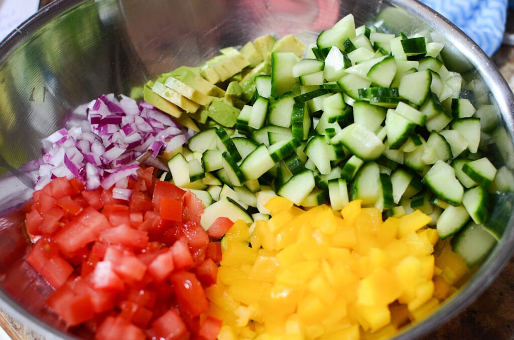 cucumber avocado salsa - fresh cucumber, creamy avocado, zesty herbs - this appetizer has it all!