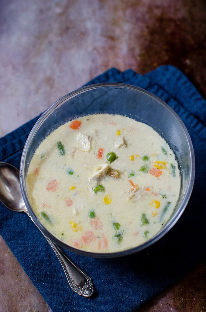 There's nothing better than comfort food that's easy to make and budget friendly. This Creamy Crockpot Chicken and Rice Soup fits the bill. 