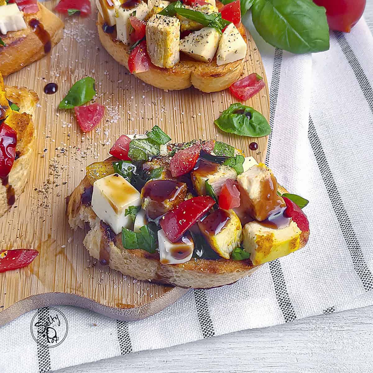 chicken caprese sandwiches square image.