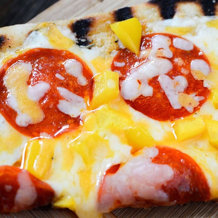 Easy Grilled Pepperoni and Cheese Flatbread Pizza