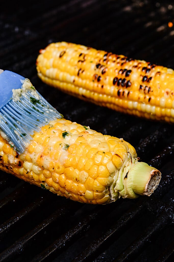 grilling corn on the cob Garlic Butter 