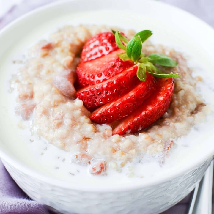 Healthy and comforting Crock Pot Strawberry Steel Cut Oats