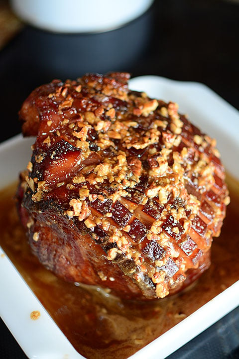BROWN SUGAR PECAN MAPLE GLAZED HAM - One of the best baked ham recipes I've ever made! It's sweet and salty, buttery and nutty from the pecans.. it's incredibly delicious!!