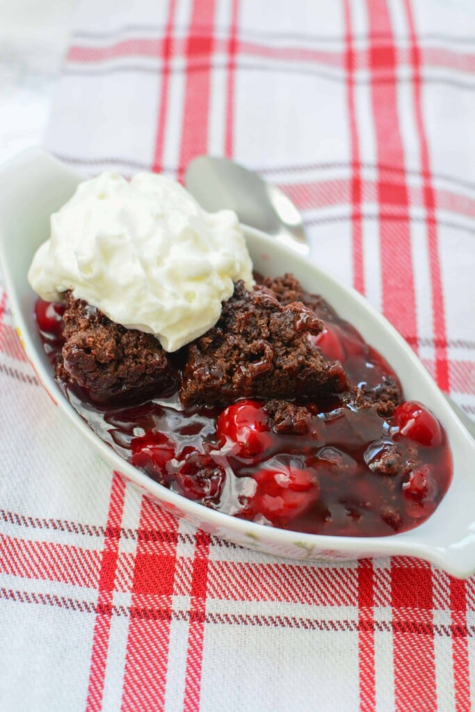 This Slow Cooker Chocolate Cherry Cake makes a delectable dessert. The rich chocolately taste with the juicy cherries make this treat a win win!!
