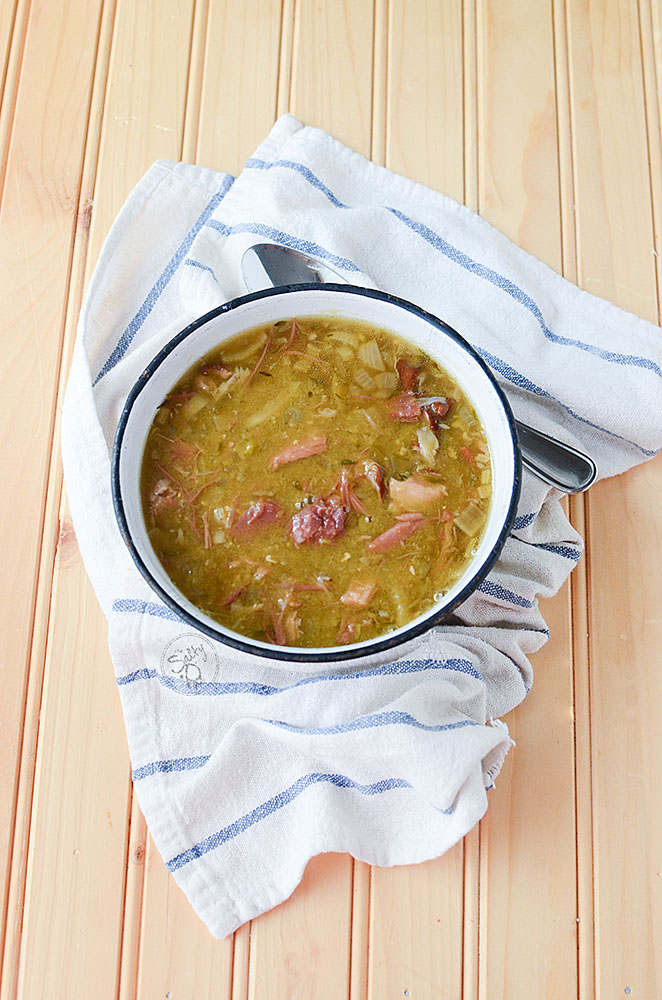 Smoked pork hock & pea soup06