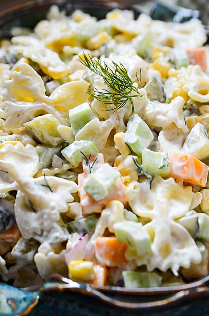 tangy and creamy dill pickle veggie pasta salad!! Super Yummy!