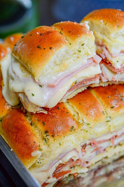 Simple And Super Easy Italian Slider Recipe To Feed A Crowd 