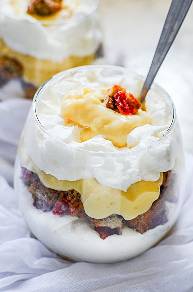 Simple and Easy banana loaf parfait dessert. This easy Banana bread parfait is a perfect put together dessert recipe that comes together quickly and looks heavenly. Plus it's a great way to use up left over banana bread!