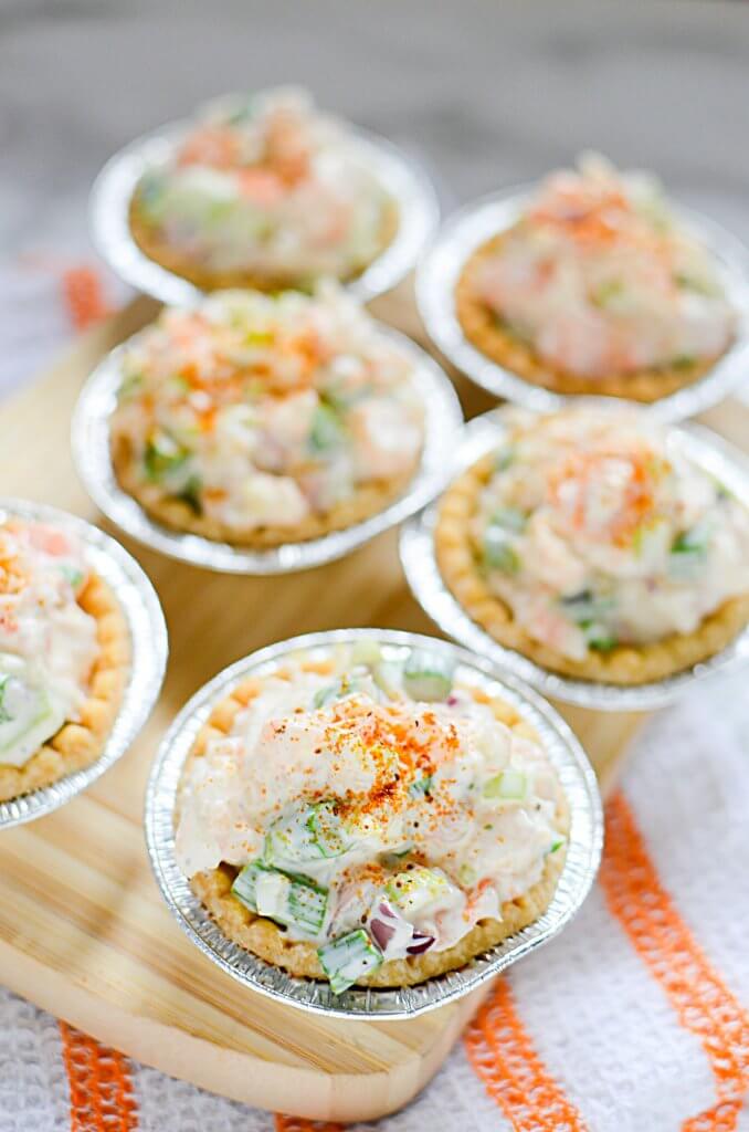 Last minute plans to have a party, and you need to come up with an appetizer? Make this easy peasy Shrimp and Asparagus Tarts" recipe! - The Salty Pot
