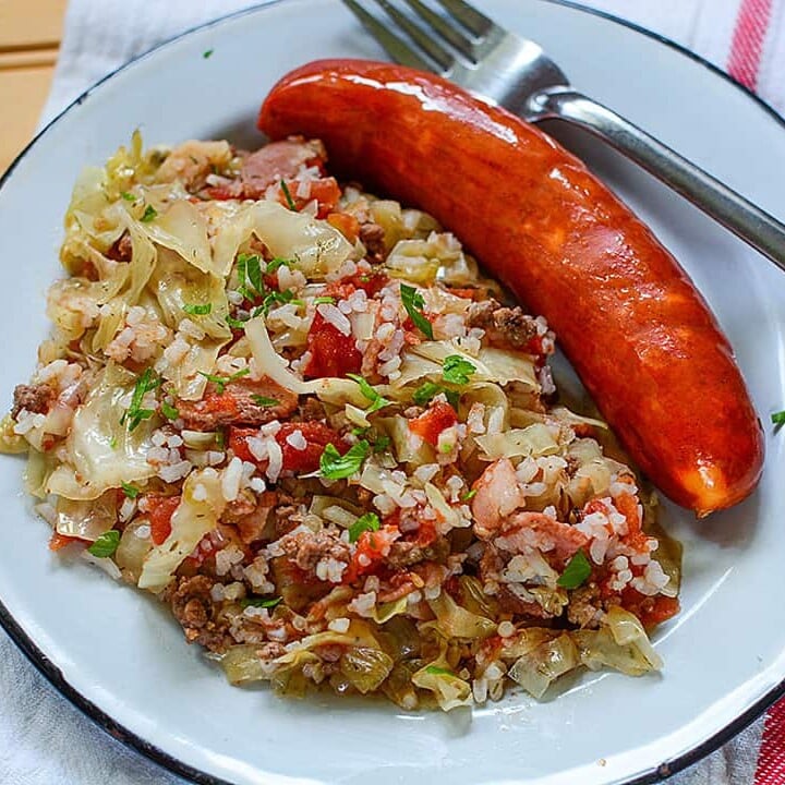 INSTANT POT LAZY CABBAGE ROLLS