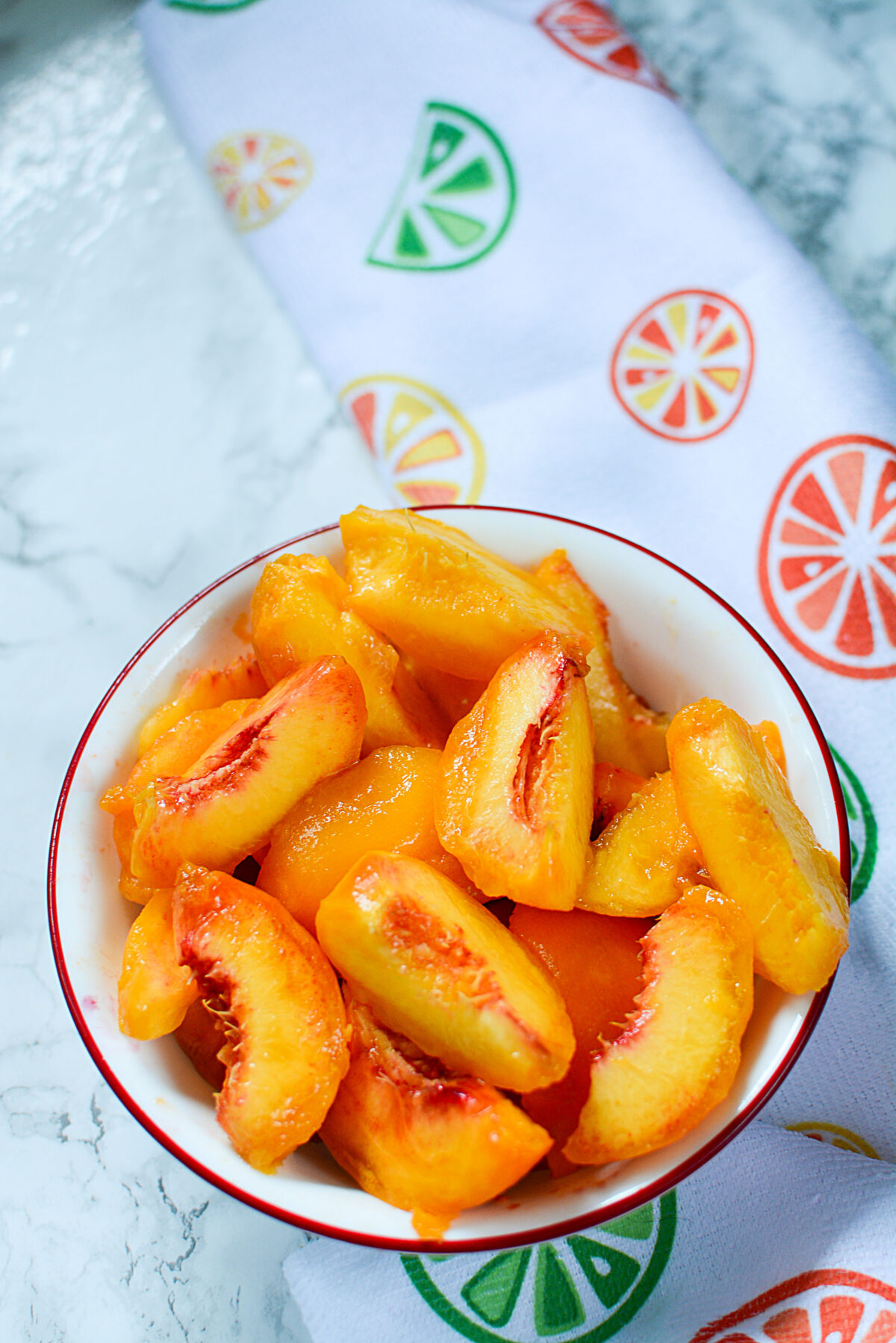 The Easy Way to Peel Peaches