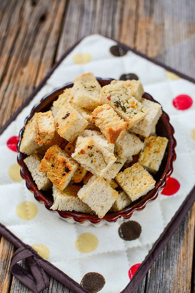 Buttery Garlic Croutons - My Therapist Cooks