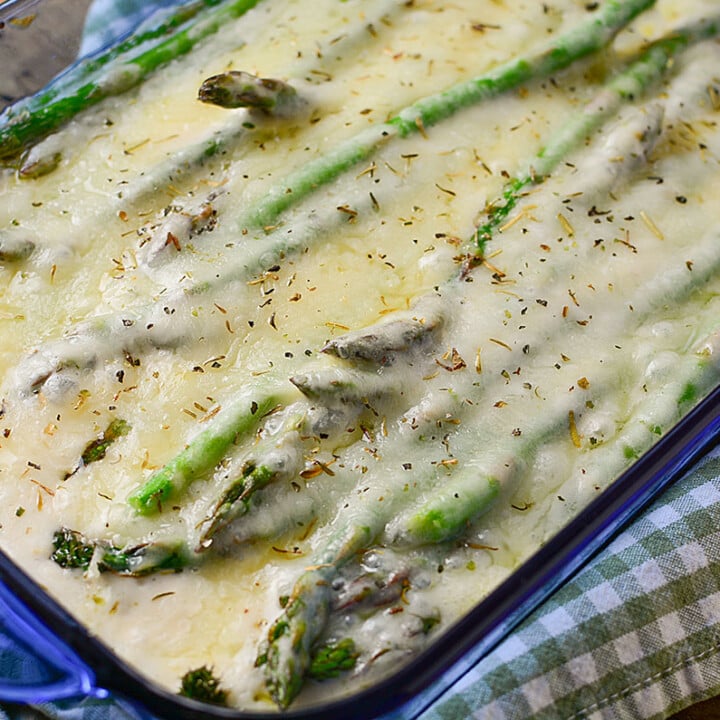 Easy Cheesy Asparagus Alfredo 