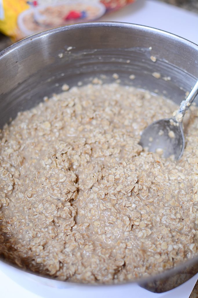 Kind of looks like porridge, right? Well, it's not quite that, but close! This mixture has the eggs mixture in it and now just a few more steps and it's ready for the oven!