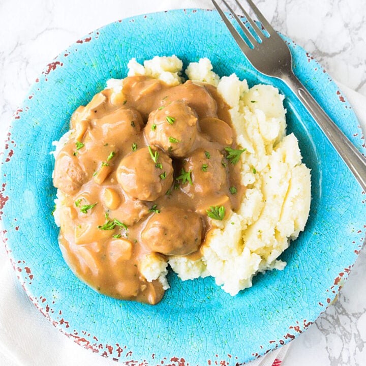 Slow Cooker Creamy Mushrooms and Meatballs